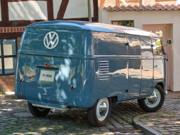 VW T1 Bulli &ndash; 70-latek